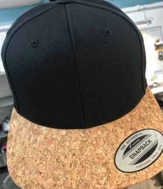 Sháníš kvalitní Snapback, za kterým se každý otočí? Vyzkoušej novinku od FLEXFIT/Yupoong v naší nabídce. 👉...